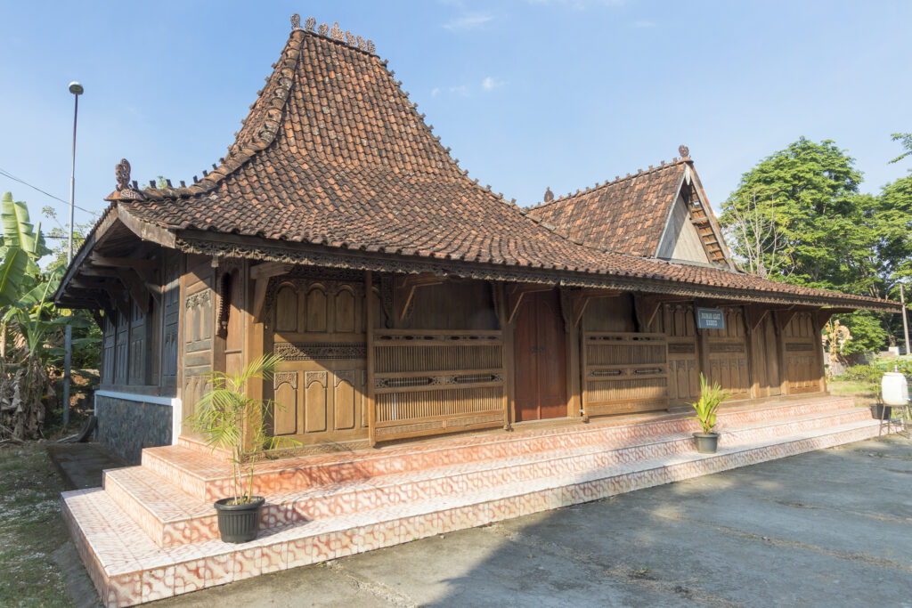 rumah adat di indonesia