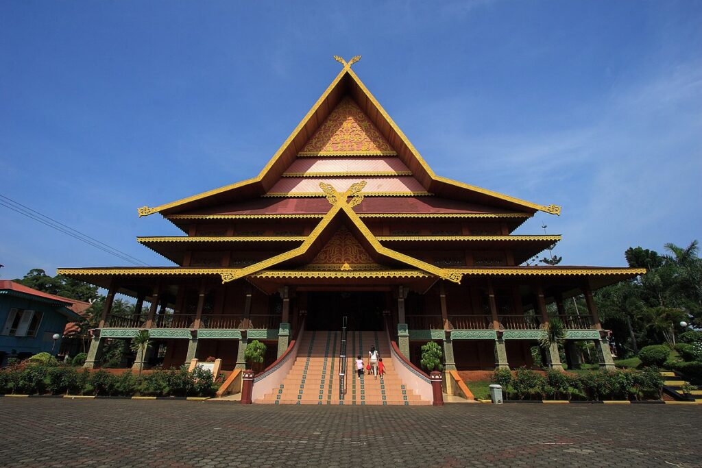 rumah adat di indonesia