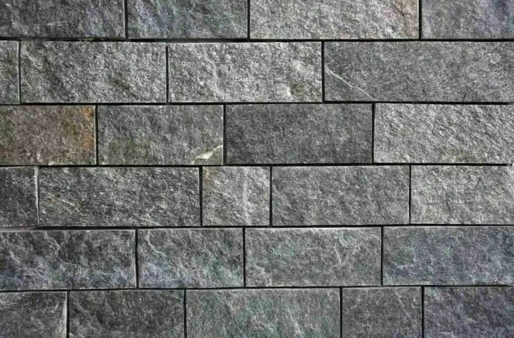Detail Tekstur Keramik Batu Alam pada Dinding